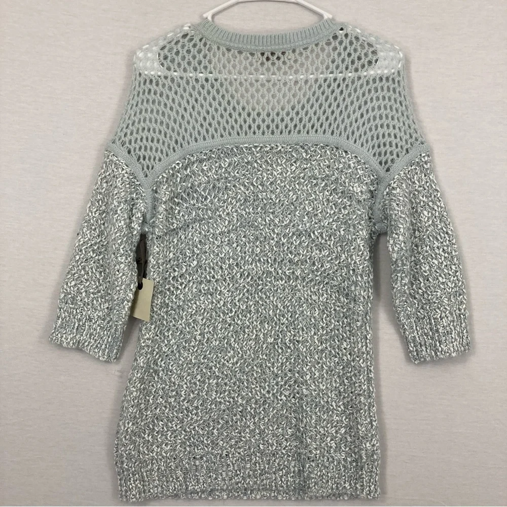 New Hinge Gray Silver Metallic Open Knit Round Neck Sweater Medium‎